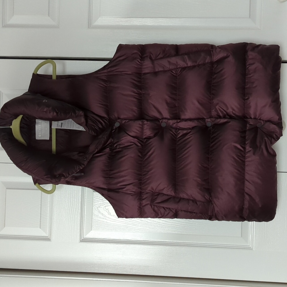 NWT! ~ATHLETA~ BURGUNDY HAVEN DOWN PUFFER VEST-L - Picture 10 of 15